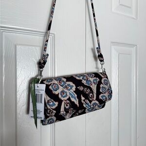 New Vera Bradley Wildwood Wallet Crossbody Calyx Quill Black 51021-20177